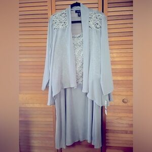 New w/tags, Silver 2pc dress. R&M Richards, size 18